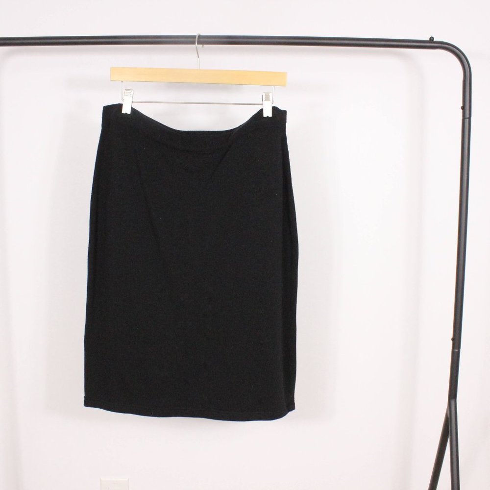 *Tricotto Black mid length Skirt